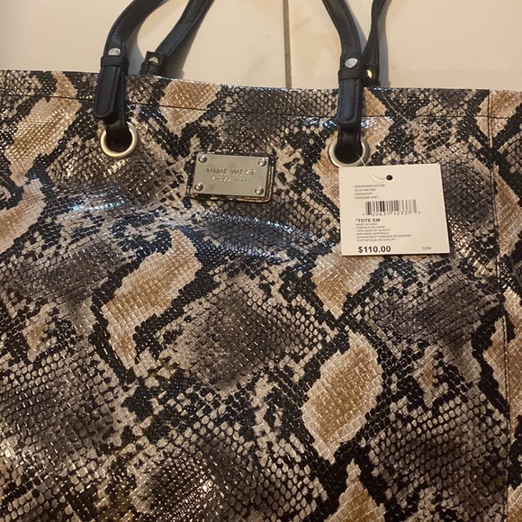 NWT NINE WEST TOTE BAG - Picture 3 of 4